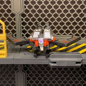 Laserbeak 