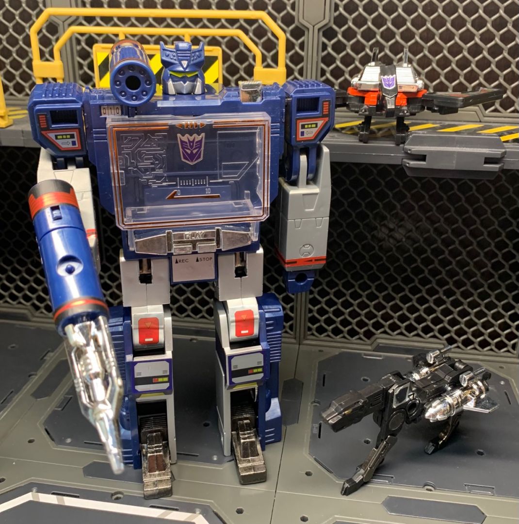 Laserbeak  - Image 9