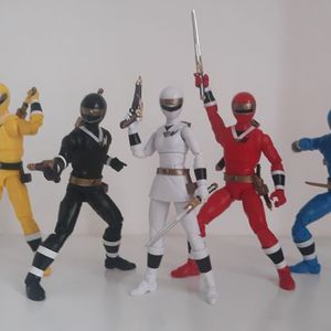 Mighty Morphin Alien Rangers