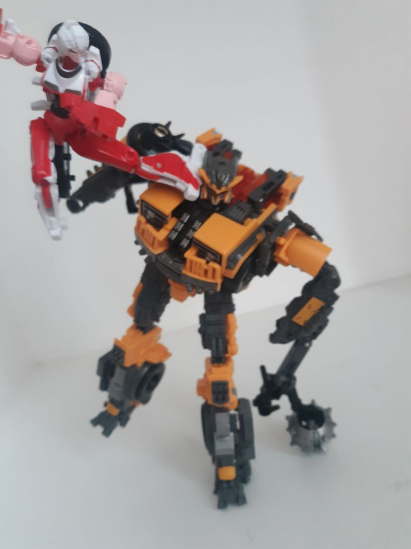 Arcee - Image 8
