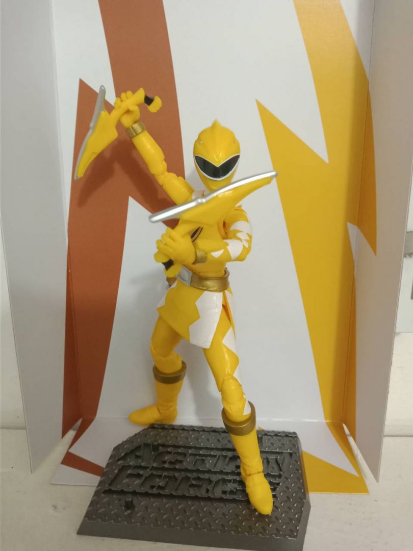 Dino Thunder Yellow Ranger - Image 2