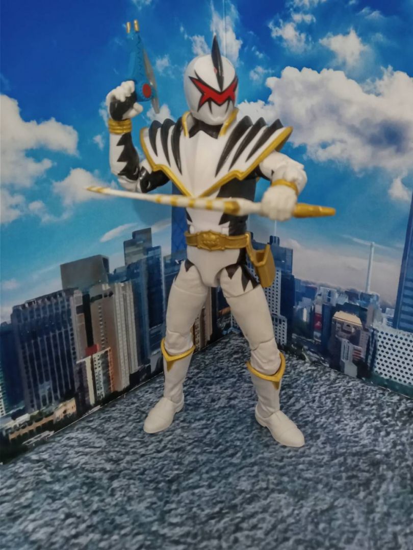 White Dino Thunder Ranger - Image 5