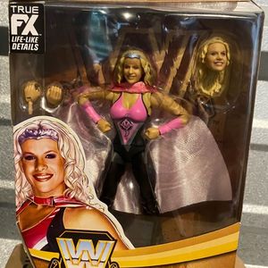 Molly Holly