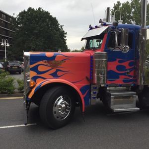 Optimus Prime (Full Scale)