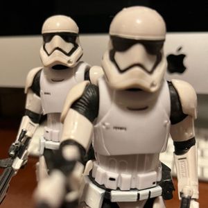 Fist Order Stormtrooper (x2)