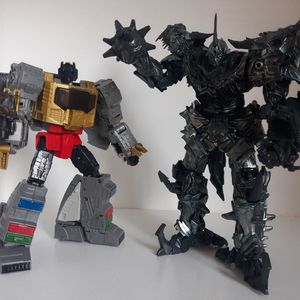 Buzzworthy Grmlock