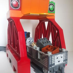 Duplo Thomas