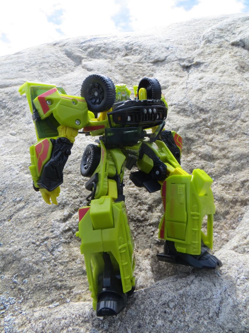 Mountain Bots - Image 1