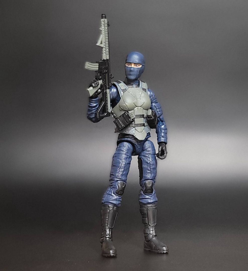 Female Riot Trooper - Image 1