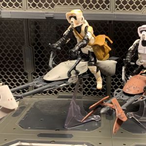 Speeder Bike, Scout Trooper & Grogu