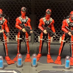 Cobra Diver