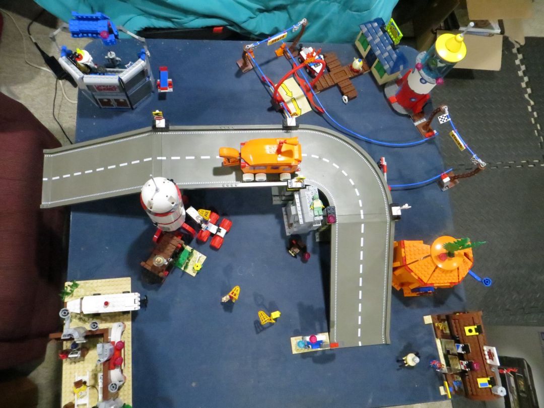 Old Lego Spongbob Adventures - Image 1