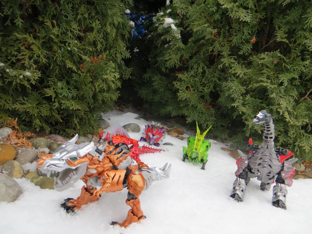 Snow Dinos - Image 1