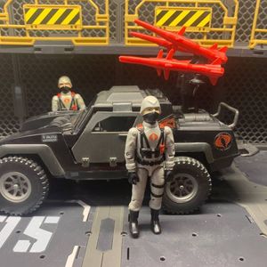 Cobra Stinger Driver & Cobra Night Attack 4-WD Stinger
