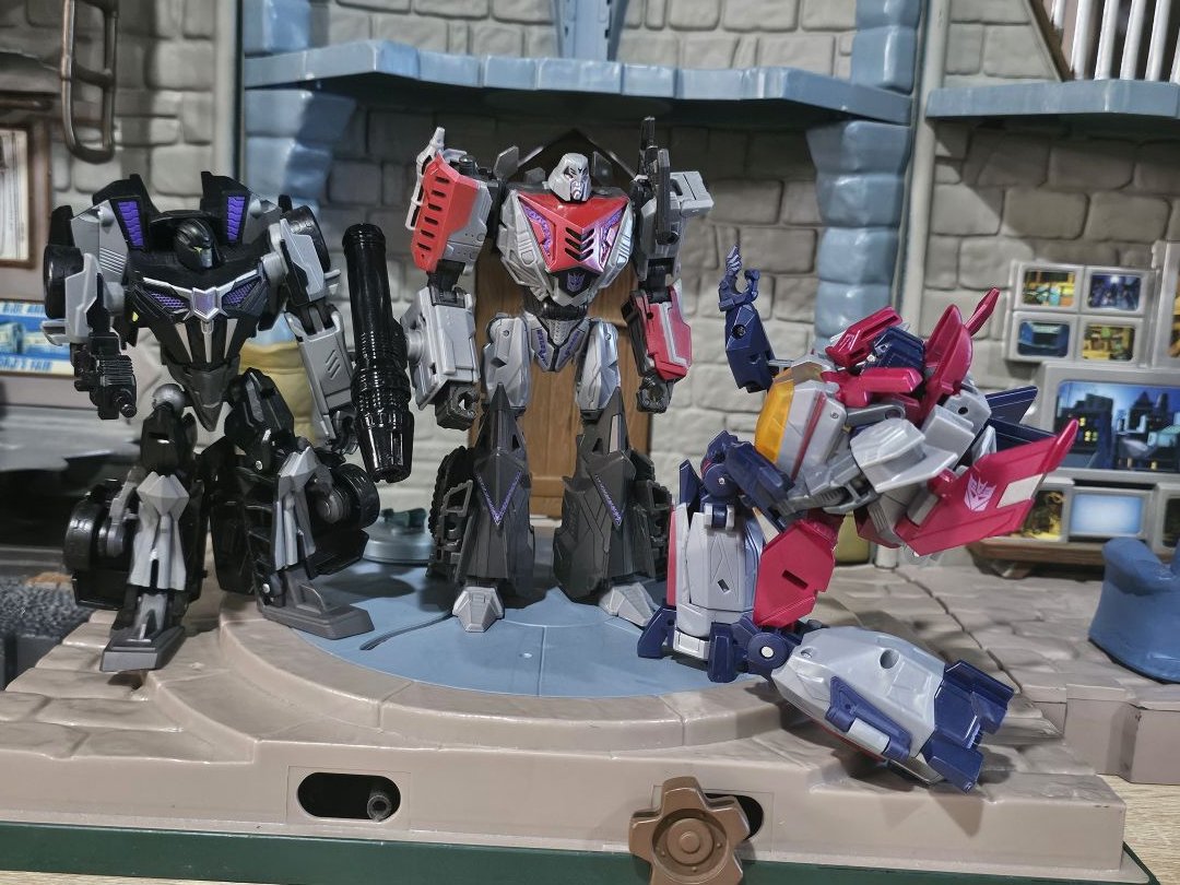 Gamer Starscream  - Image 9