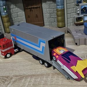 Missing Link Convoy