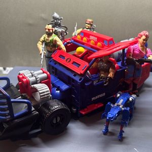 Soundwave Thunder Machine w Vintage Dreadnoks