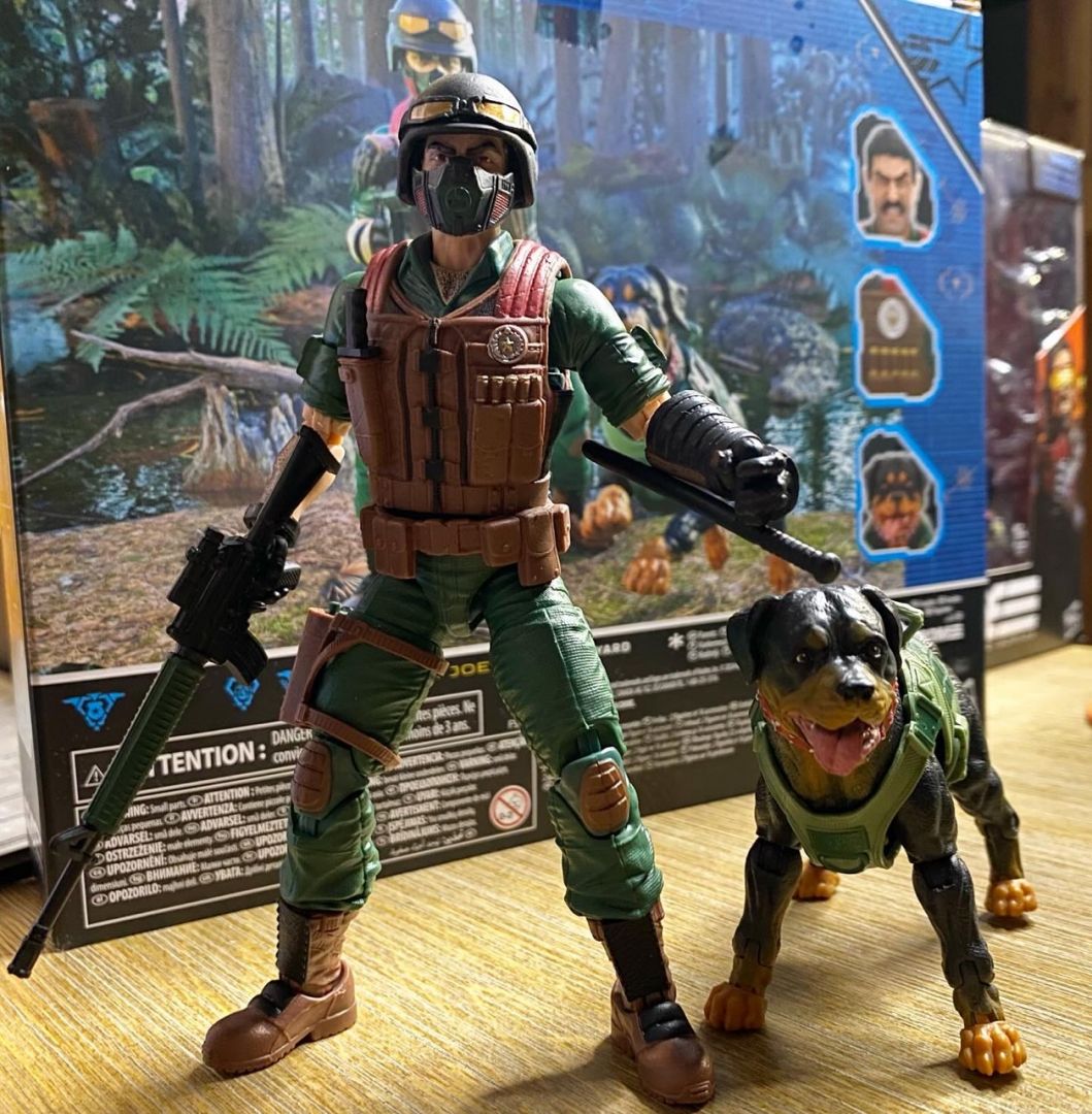 Mutt & Junkyard - Image 1