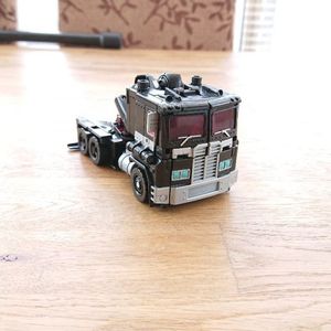 Transformers Nemesis Prime w/ TFNation wristband 