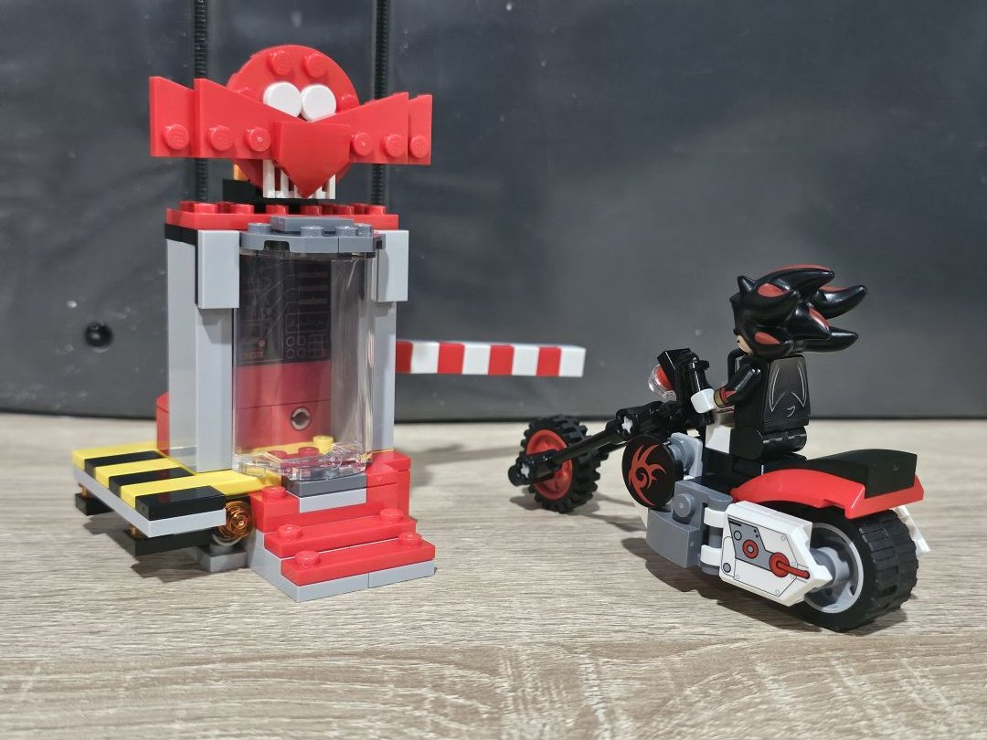 Shadow's Escape - Image 12