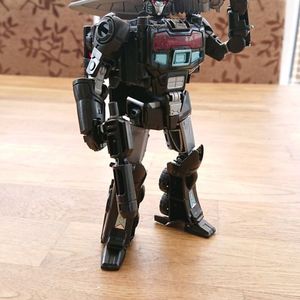 Transformers Nemesis Prime w/ TFNation wristband 