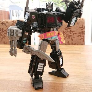 Transformers Nemesis Prime w/ TFNation wristband 