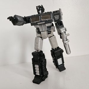 Alternate Universe Optimus Prime 