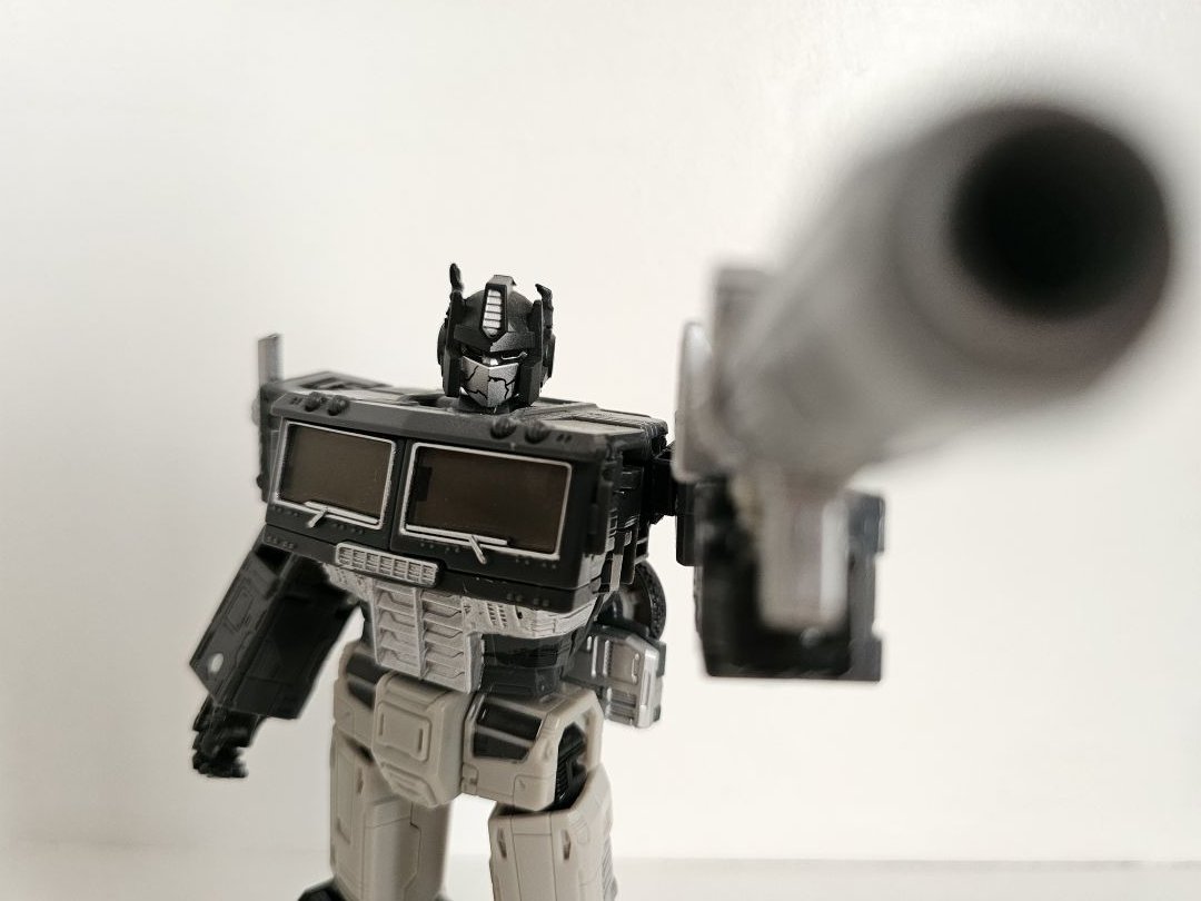 Alternate Universe Optimus Prime  - Image 4