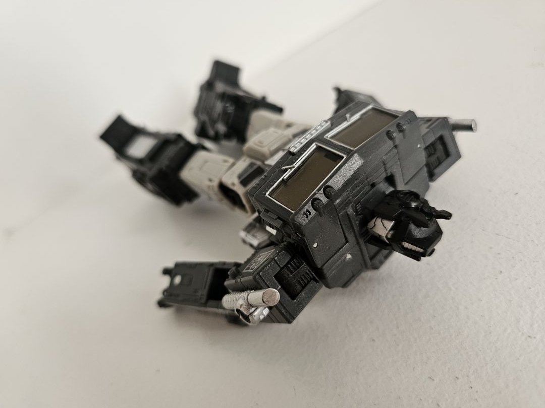 Alternate Universe Optimus Prime  - Image 3