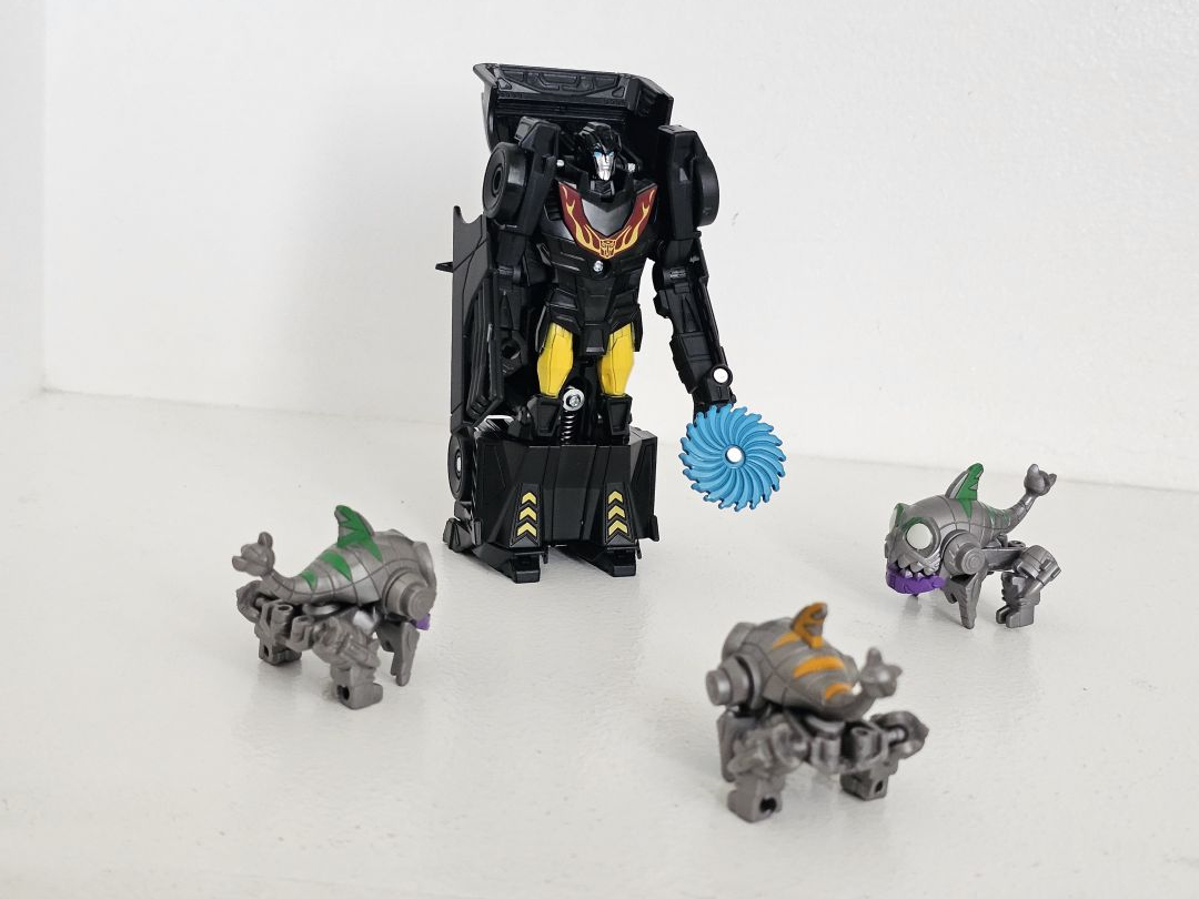 Sharkticon Attack - Image 6