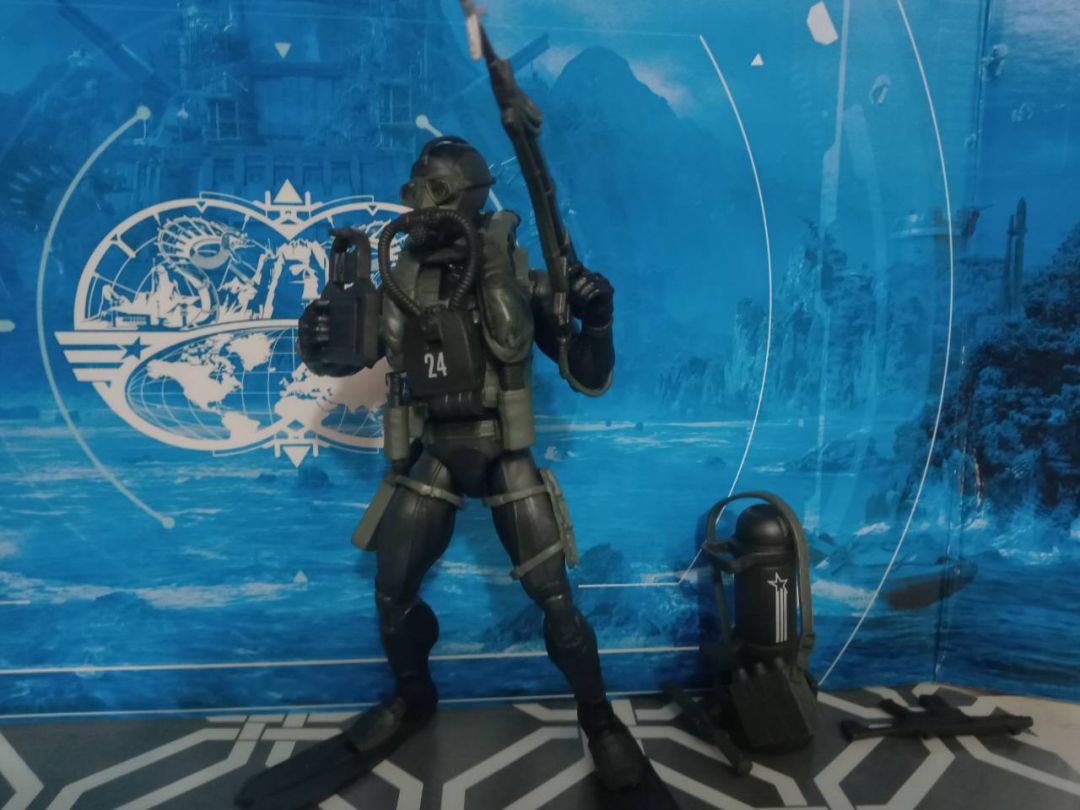 Classified Recon Diver - Image 2