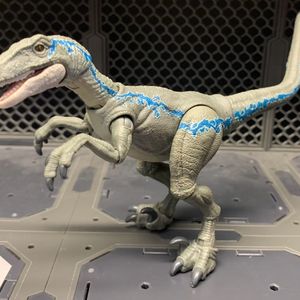 Velociraptor Blue