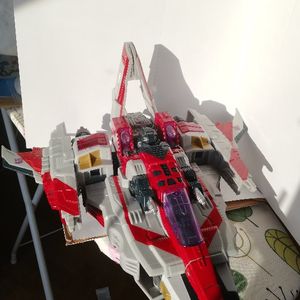 Starscream Cybertron