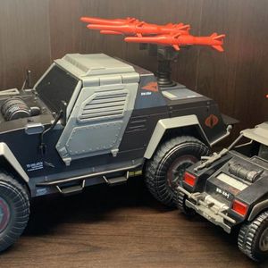 Cobra Night Attack 4-WD Stinger & Driver
