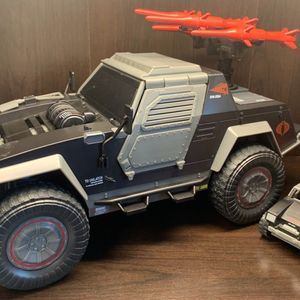 Cobra Night Attack 4-WD Stinger & Driver