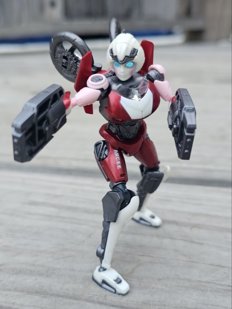 Arcee - Image 7