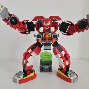 Knuckles Guardian Mech