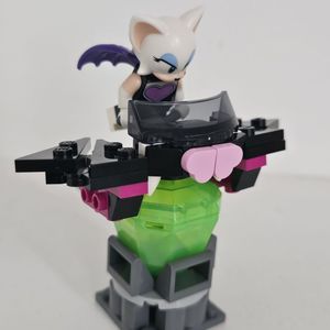 Knuckles Guardian Mech