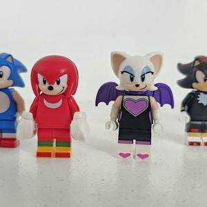 Knuckles Guardian Mech