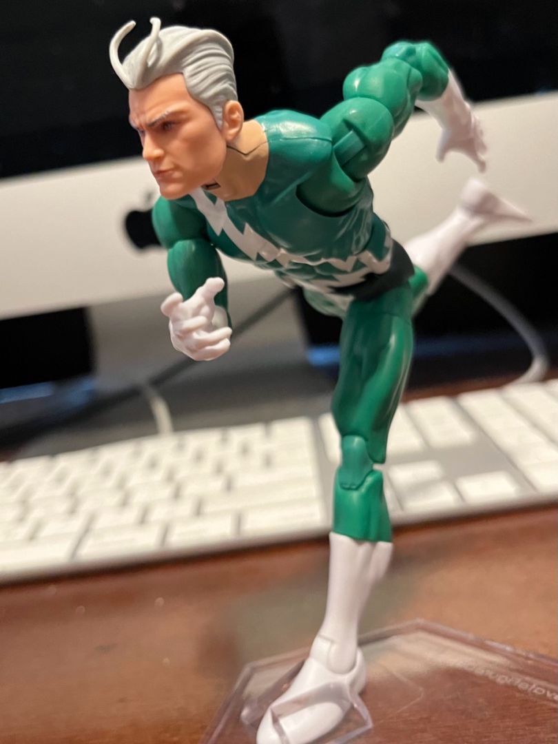 Marvel Legends Quicksilver  - Image 3