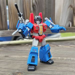 Action Master Starscream 