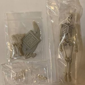 Blank Skeleton (Bone White)