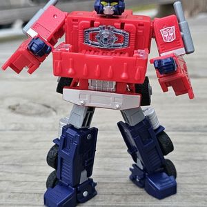40th Anniversary Optimus Prime 