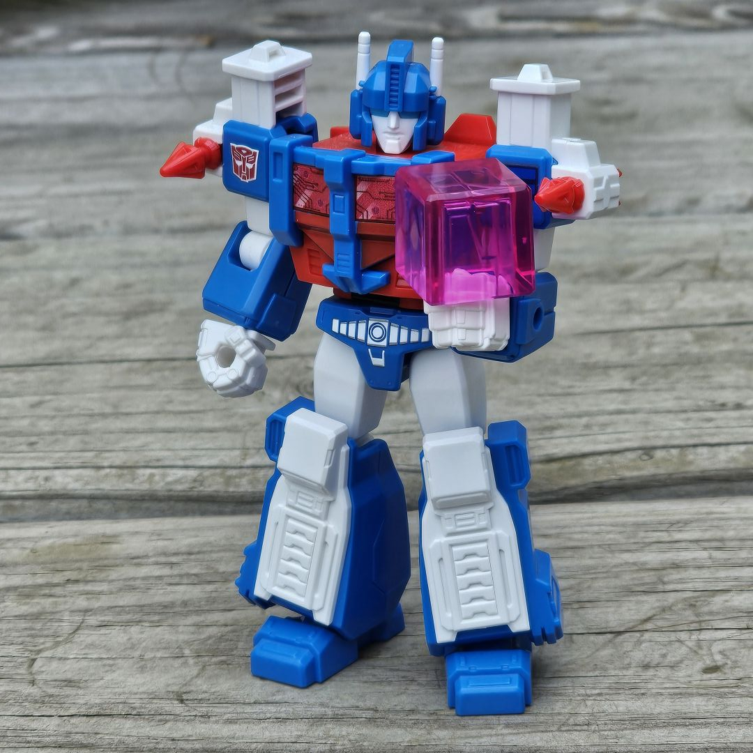 Ultra Magnus  - Image 2