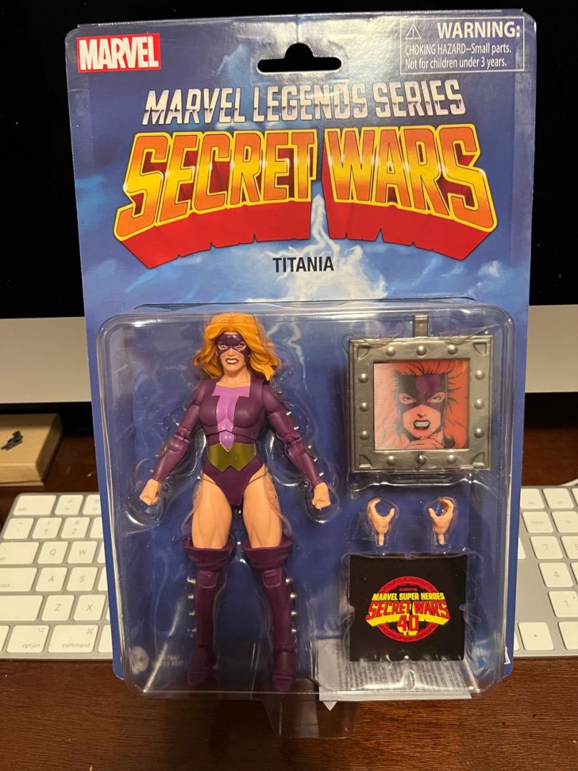 Marvel Legends Secret Wars Titania - Image 1