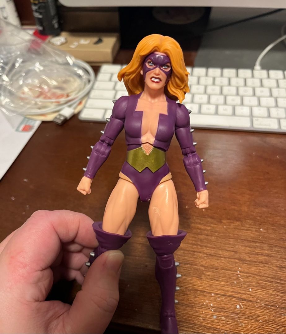 Marvel Legends Secret Wars Titania - Image 7