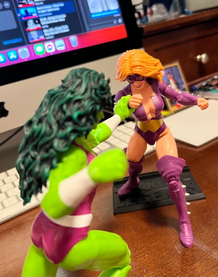 Marvel Legends Secret Wars Titania - Image 8