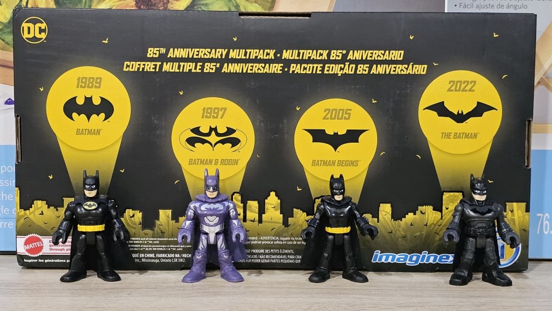 Batman 85th Anniversary Set - Image 2