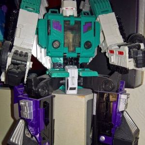 Titans Return - Leader - Decepticon - Six Shot
