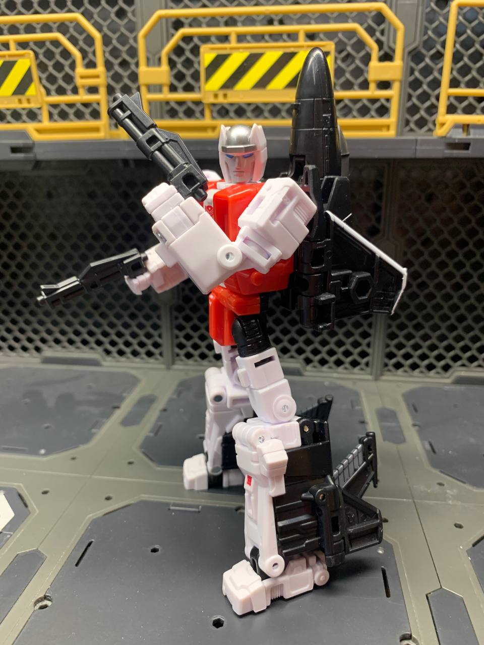 Aerialbot Air Raid - Image 2